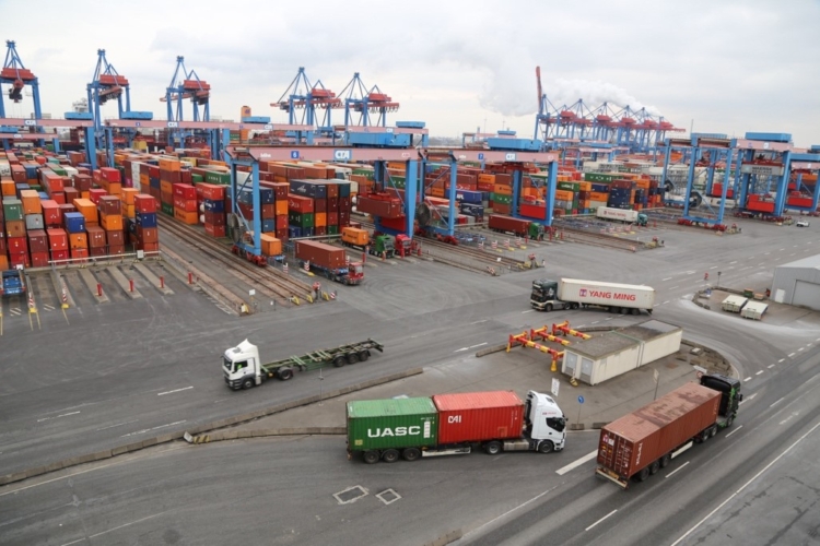 German Ports – Verpflichtende Einbindung der Transportunternehmen